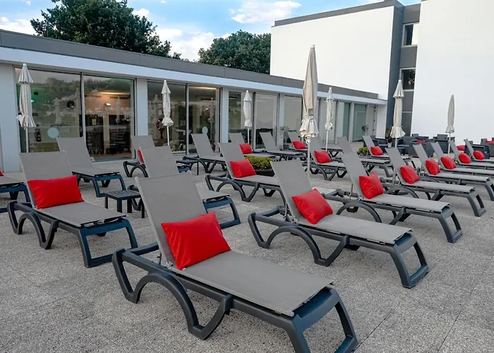 Luna Arcos Nature & Wellness